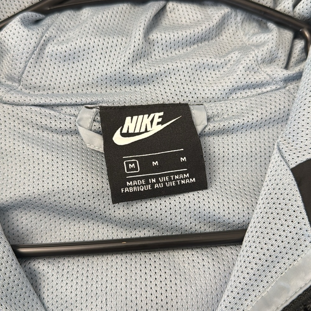 Nike Windrunner Jacket - image 3